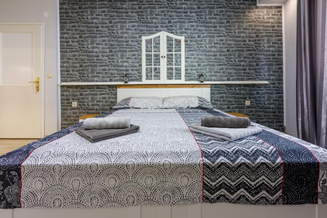 Apartments And Room Art ツリクヴェニツァ エクステリア 写真
