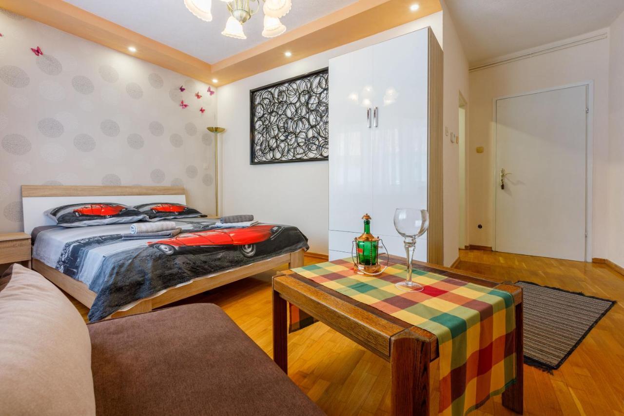 Apartments And Room Art ツリクヴェニツァ エクステリア 写真