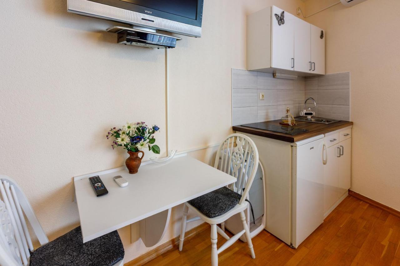 Apartments And Room Art ツリクヴェニツァ エクステリア 写真