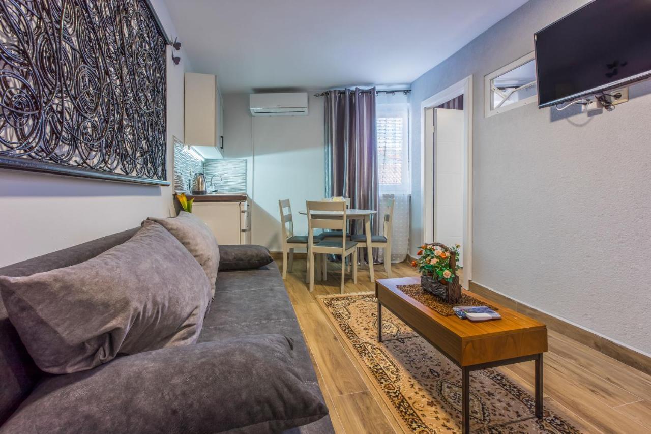 Apartments And Room Art ツリクヴェニツァ エクステリア 写真